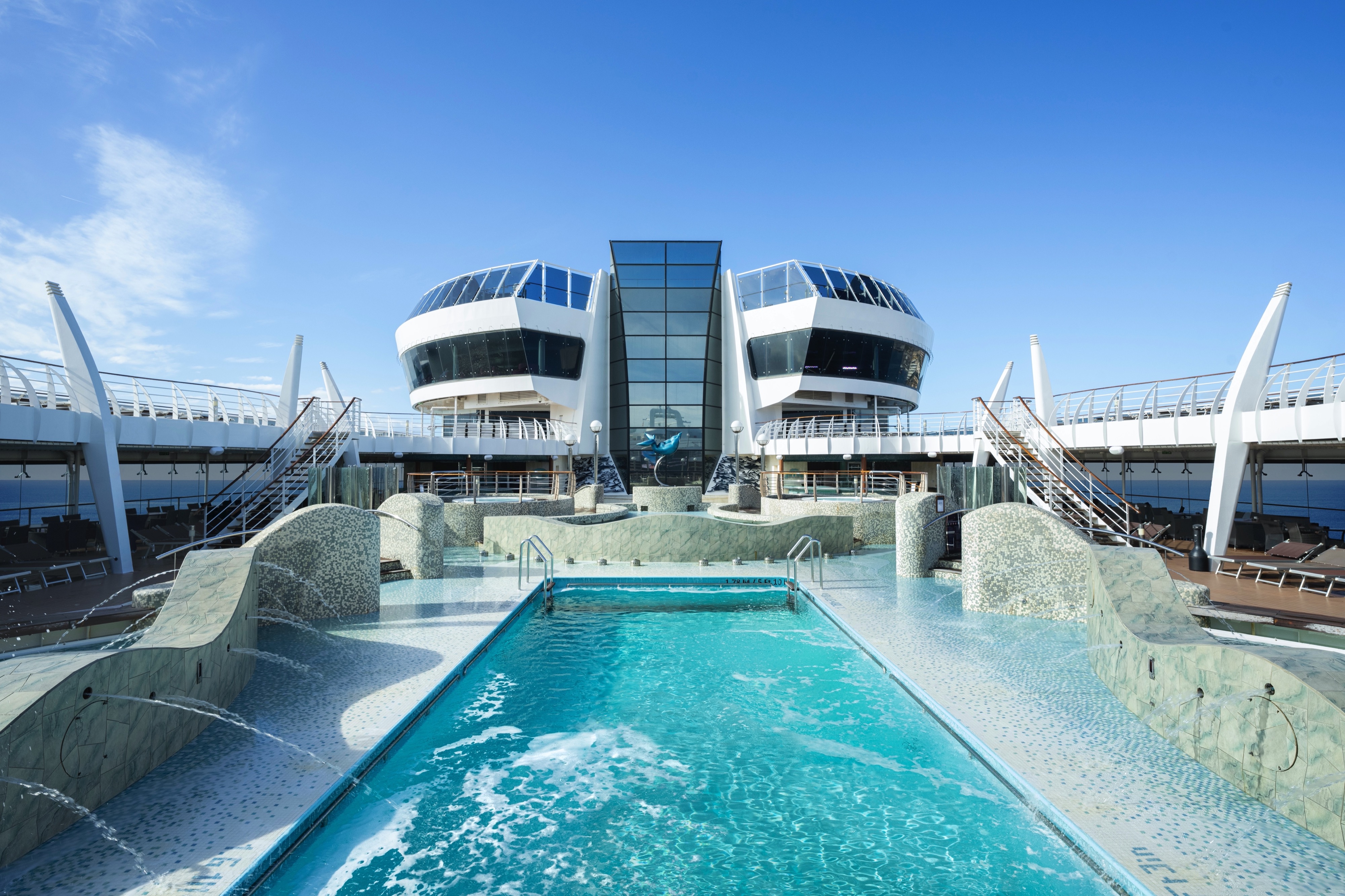 MSC Fantasia - Swimming Pools